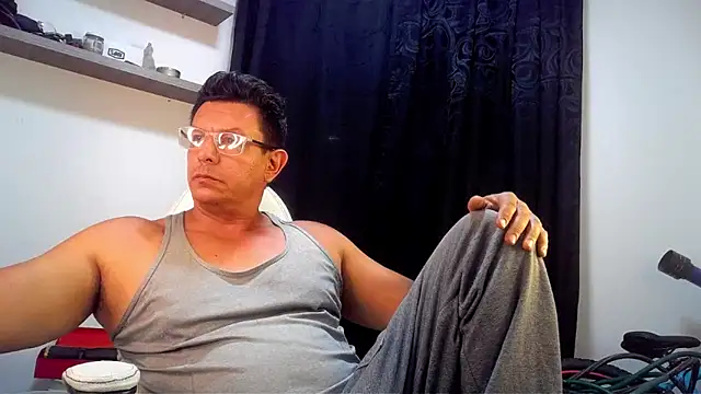 Snapshot of pedropicapi chatting on 04.30.26 pedropicapi online show from 04.30.26