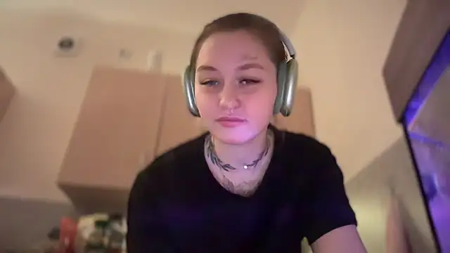 Isabel-Bailey online show from 01.18.25