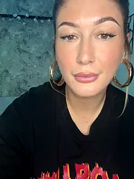 Snapshot of MissyLeeX chatting on 10.04.25 MissyLeeX online show from 10.04.25