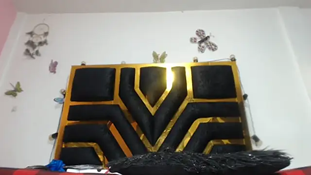 Snapshot of Helennahot chatting on 10.28.25 Helennahot online show from 10.28.25