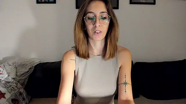 DesireMore90 online show from 01.21.25