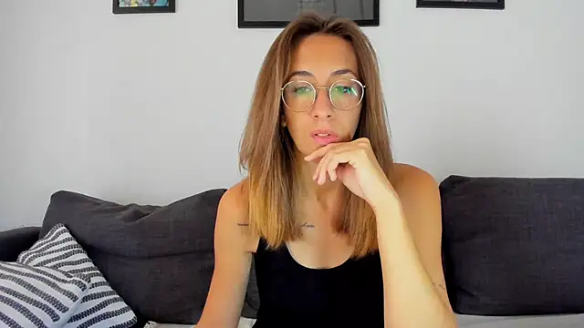 DesireMore90 online show from 09.26.25