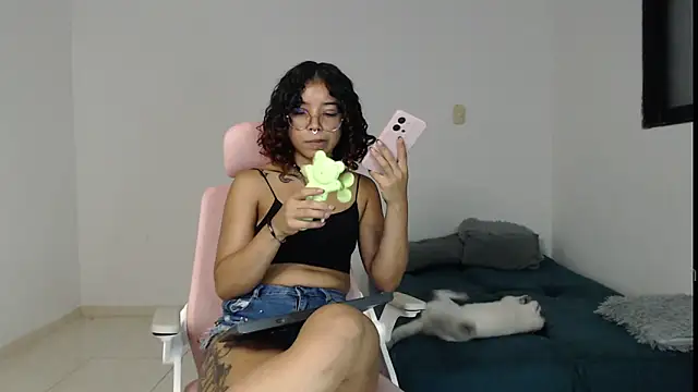 Putaku San online show from 12.30.24