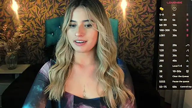 Snapshot of KiaraCarter chatting on 01.09.25 KiaraCarter online show from 01.09.25