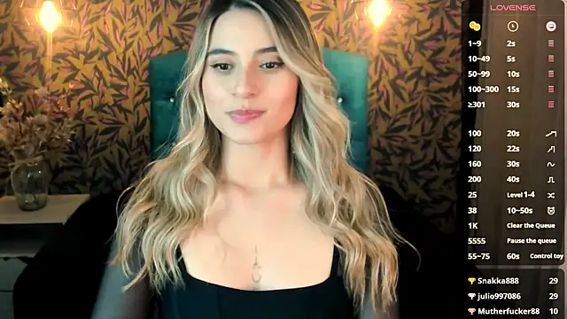 Snapshot of KiaraCarter chatting on 02.27.25 KiaraCarter online show from 02.27.25