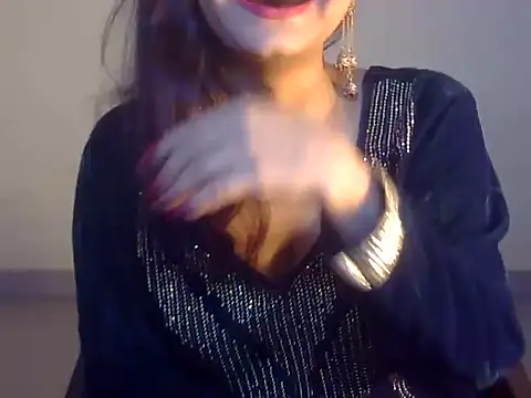 Lusty Wife1 online show from 12.28.24