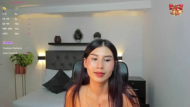 emily villamil online show from 12.31.24