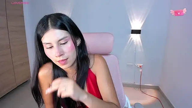 emily villamil online show from 03.04.25