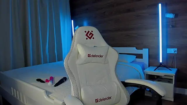 Snapshot of Elizabeth_Hottie_ chatting on 02.22.26 Elizabeth Hottie online show from 02.22.26