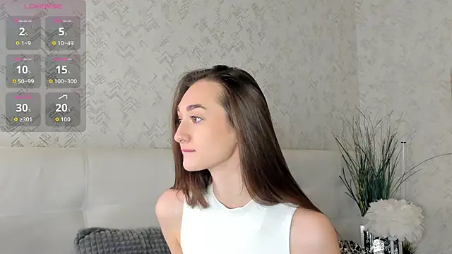 Snapshot of Kelly_Powell chatting on 11.25.25 Kelly Powell online show from 11.25.25