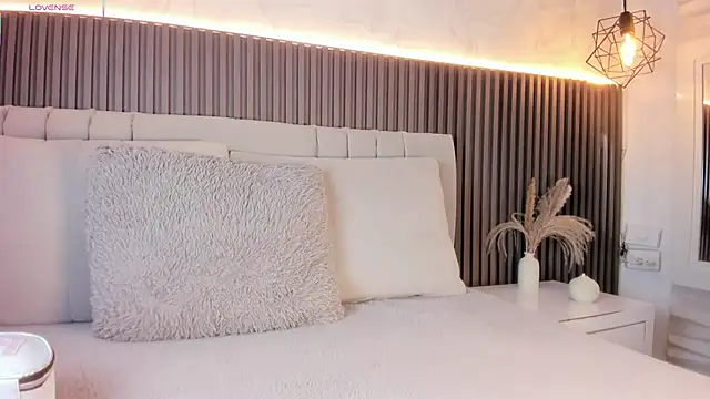 SHANONCLARK online show from 11.20.25