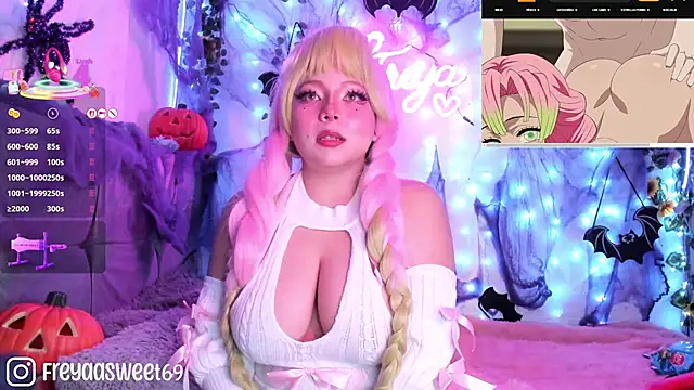 Snapshot of Sweet_freya1 chatting on 10.30.25 Sweet freya1 online show from 10.30.25