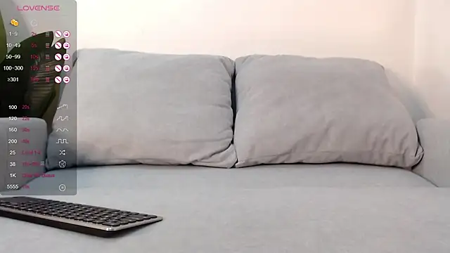 Snapshot of marthina_thompsson chatting on 09.15.25 marthina thompsson online show from 09.15.25