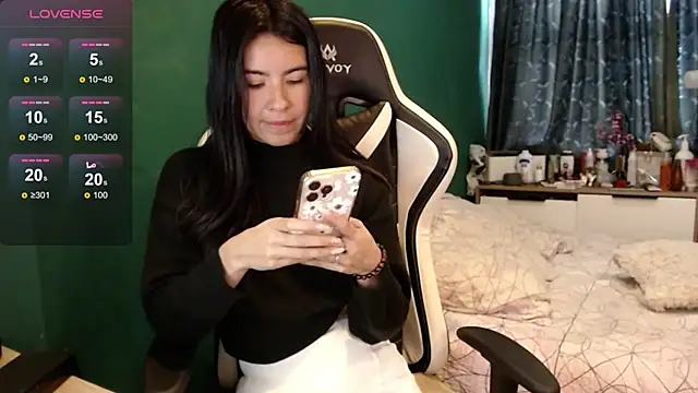 Snapshot of alice_middlee chatting on 07.16.26 alice middlee online show from 07.16.26