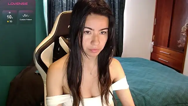 Snapshot of alice_middlee chatting on 07.29.26 alice middlee online show from 07.29.26