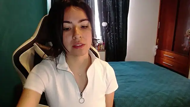 Snapshot of alice_middlee chatting on 07.30.26 alice middlee online show from 07.30.26
