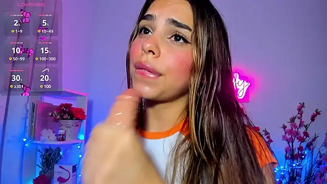 Snapshot of crisbell_lopez chatting on 01.19.25 crisbell lopez online show from 01.19.25