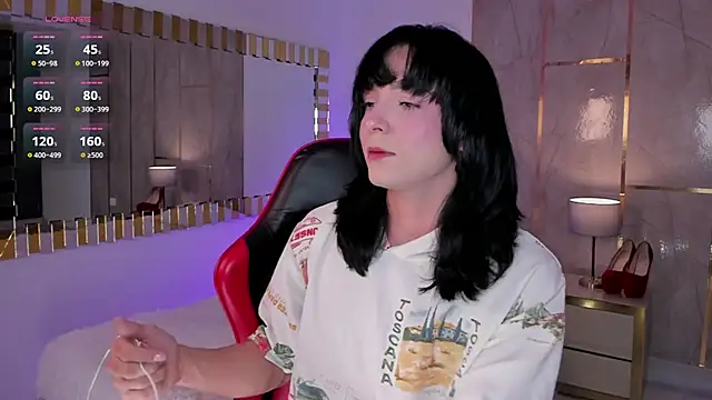 Jiggly   online show from 03.10.26