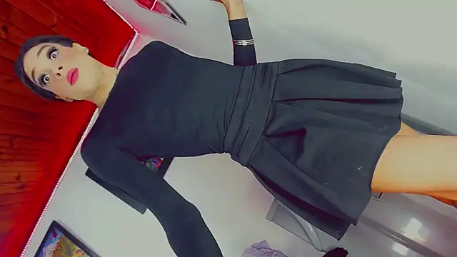 Snapshot of candy_kendall chatting on 12.29.24 candy kendall online show from 12.29.24