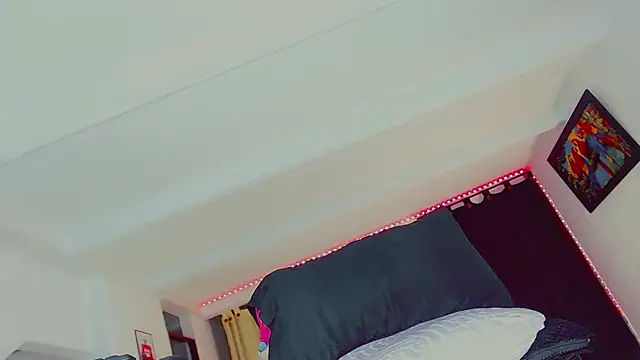 candy kendall online show from 12.20.25