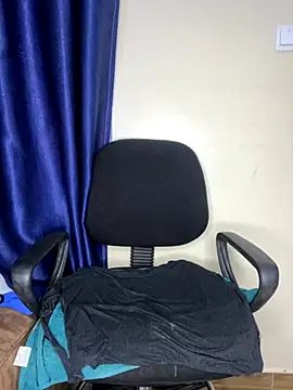 Snapshot of sweetestval chatting on 09.12.25 sweetestval online show from 09.12.25