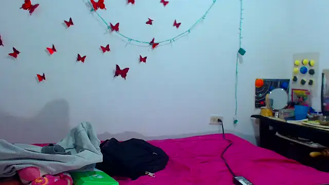 AmaraRoberts420 online show from 01.08.25