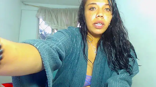 AmaraRoberts420 online show from 03.15.25