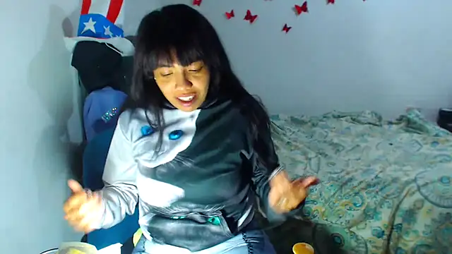 AmaraRoberts420 online show from 10.01.25