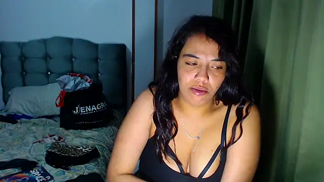 AmaraRoberts420 online show from 01.16.26