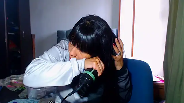 AmaraRoberts420 online show from 02.23.26