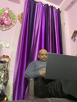 Dick 6inches online show from 02.07.26