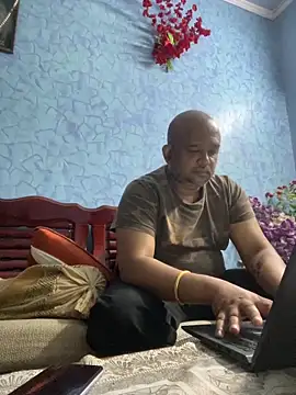 Dick 6inches online show from 03.15.26