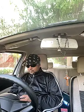 Dick 6inches online show from 04.09.26