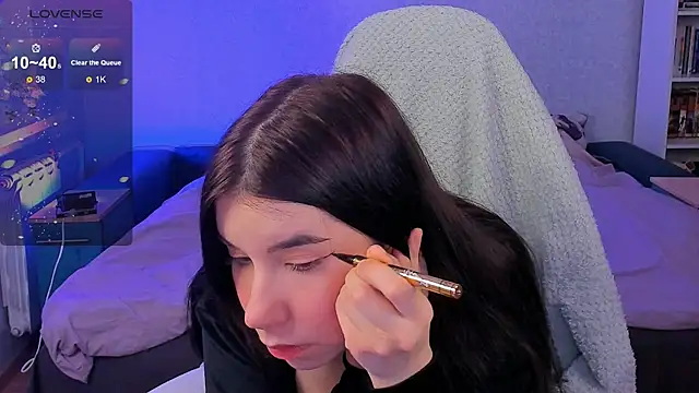 Snapshot of kellyharris chatting on 12.23.24 kellyharris online show from 12.23.24