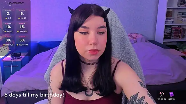 Snapshot of kellyharris chatting on 02.22.25 kellyharris online show from 02.22.25