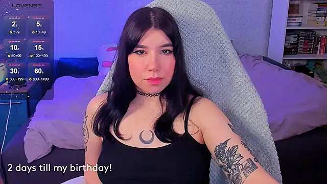 Snapshot of kellyharris chatting on 02.26.25 kellyharris online show from 02.26.25