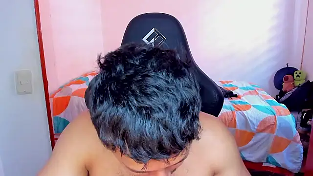 Snapshot of Tommy_Bred chatting on 01.17.26 Tommy Bred online show from 01.17.26