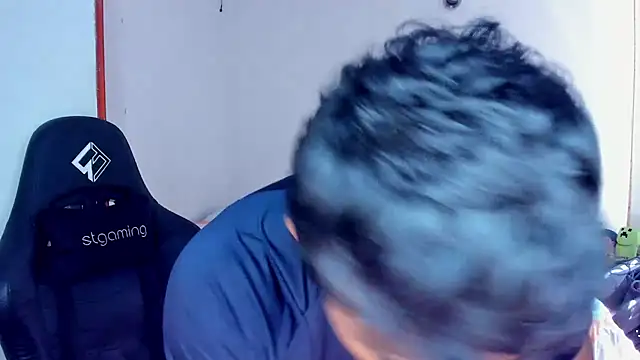 Snapshot of Tommy_Bred chatting on 02.06.26 Tommy Bred online show from 02.06.26