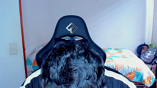 Snapshot of Tommy_Bred chatting on 02.08.26 Tommy Bred online show from 02.08.26