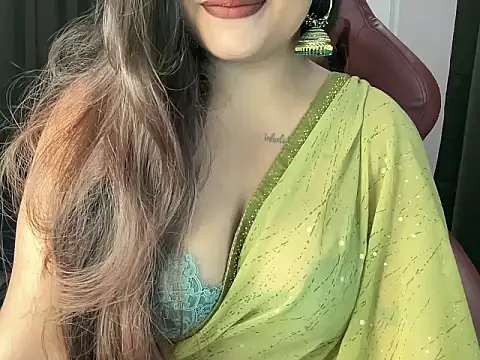 Snapshot of shanayaaa_1 chatting on 06.17.26 shanayaaa 1 online show from 06.17.26
