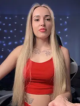 Snapshot of minalawarden chatting on 03.20.25 minalawarden online show from 03.20.25