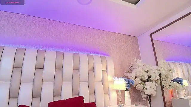 Rebeca jones online show from 03.13.25