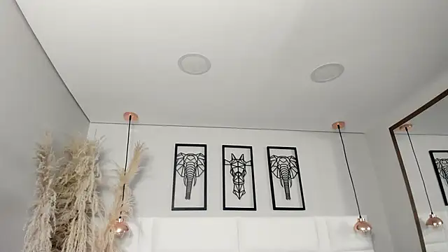 Rebeca jones online show from 09.17.25