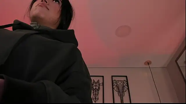 Rebeca jones online show from 10.01.25