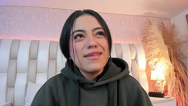 Rebeca jones online show from 04.14.26