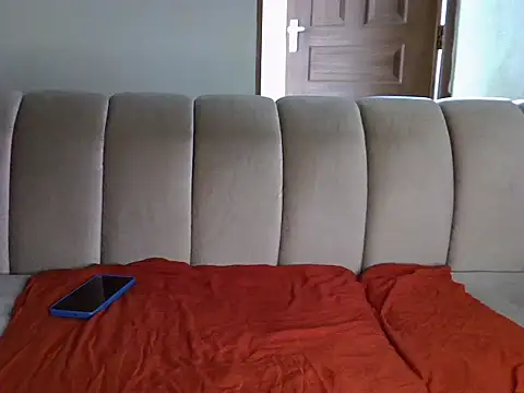 Snapshot of SexyyCinderella chatting on 11.20.25 SexyyCinderella online show from 11.20.25