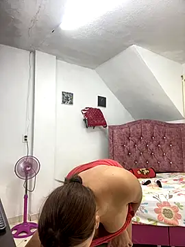 Snapshot of Rossestoner chatting on 11.06.25 Rossestoner online show from 11.06.25