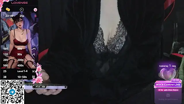 Snapshot of Mia_G0ld chatting on 01.23.25 Mia G0ld online show from 01.23.25