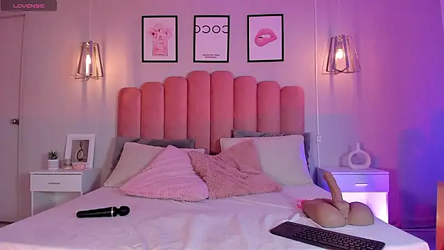 Ashleyy piink online show from 03.05.26