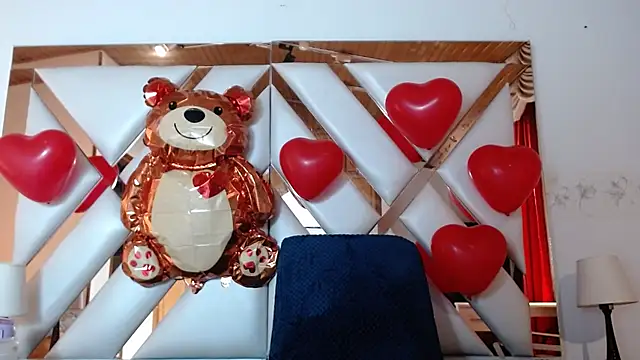 Snapshot of nathaly_low1 chatting on 02.18.26 nathaly low1 online show from 02.18.26